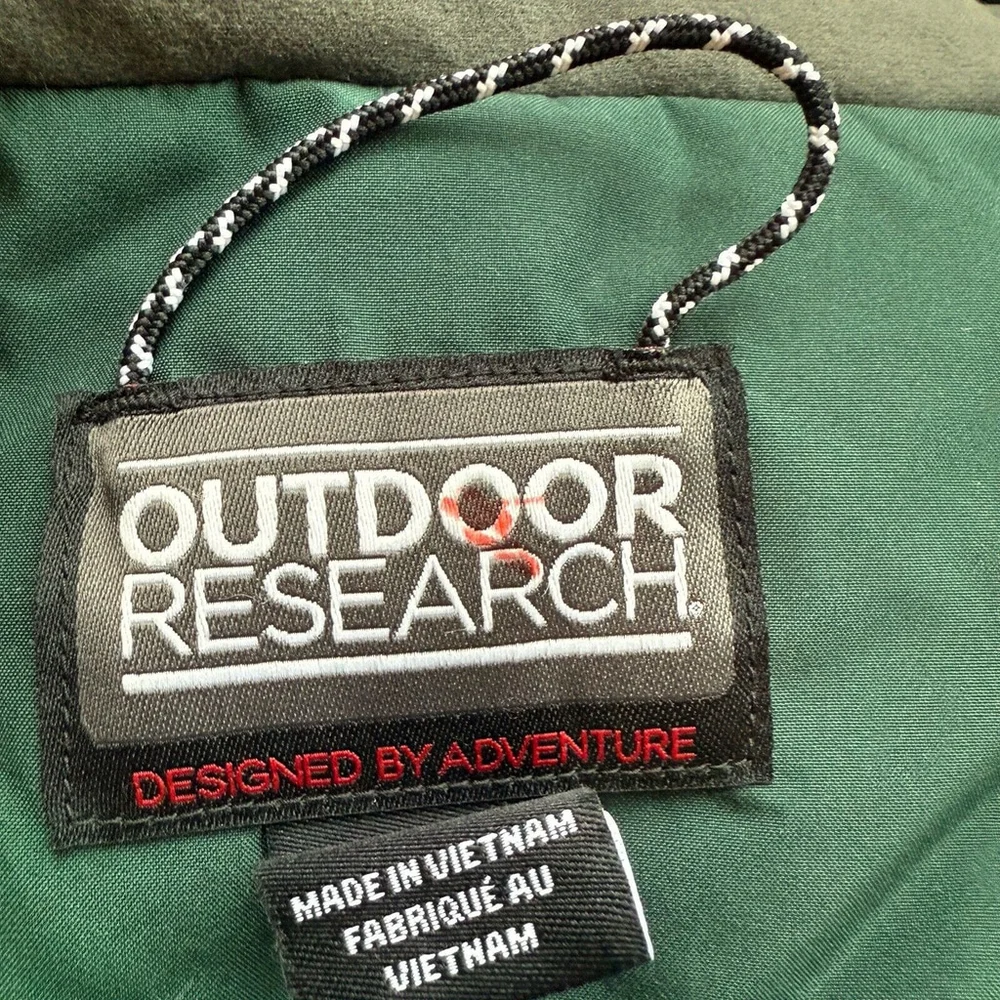 Outdoor Research Aqua and Black Ski Jacket - Picture 5 of 16